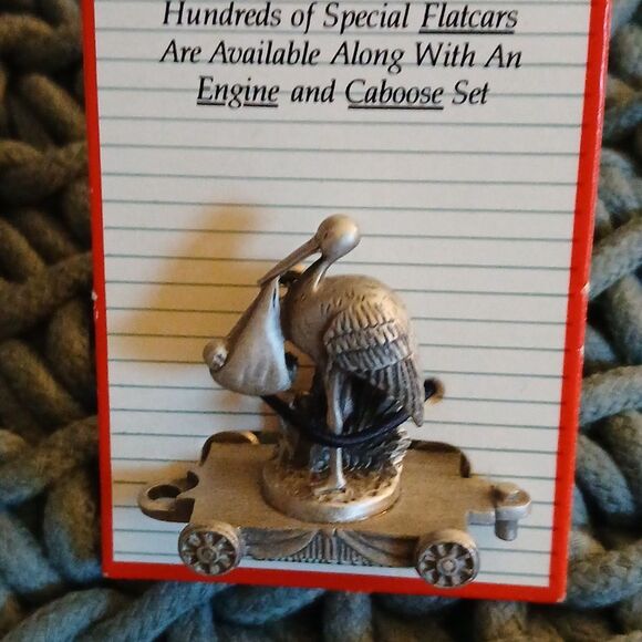 Vintage Fort Pewter 3D Stork With Baby NOC - Picture 5 of 5